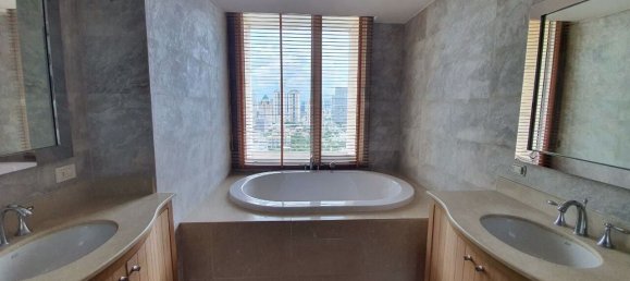 3 bedrooms Condo in Sathon, Thailand No. 10073 12