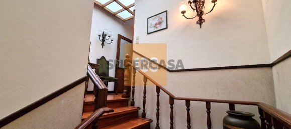 3 bedrooms House in Porto, Portugal No. 161291 2