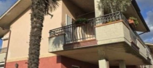 8-salle Appartement à Polverigi, Italy No. 10647 5