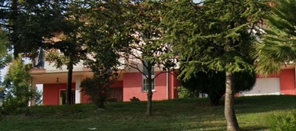 8-salle Appartement à Polverigi, Italy No. 10647 10