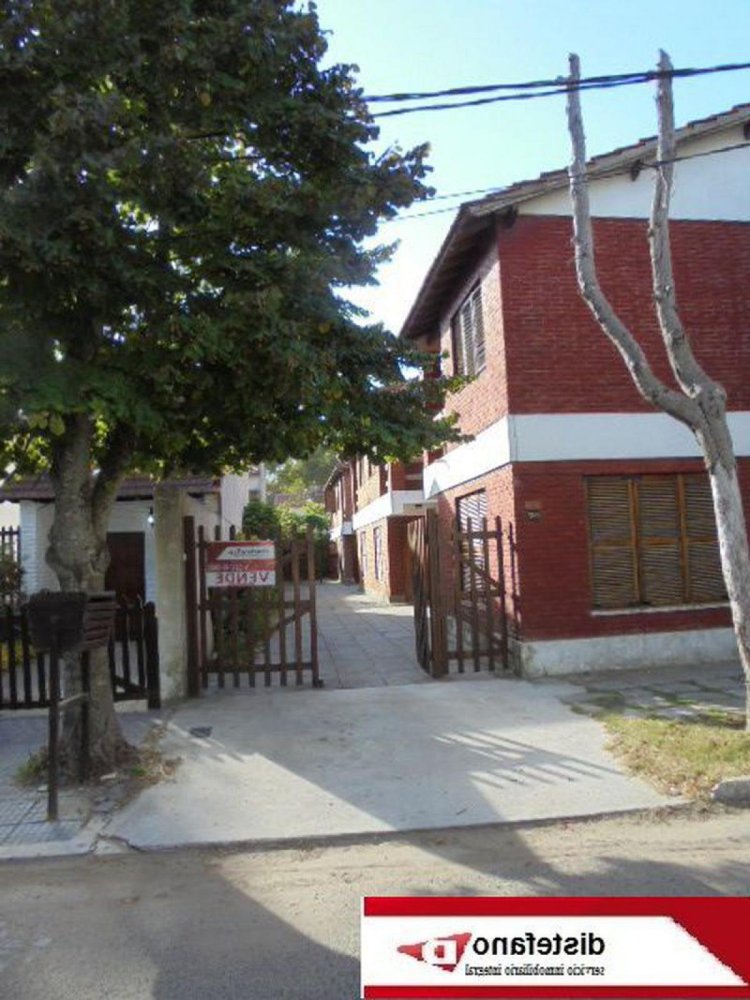 2 bedrooms House in Mar del Plata, Argentina No. 102741