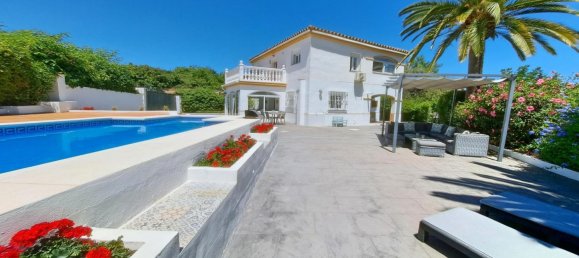 5 bedrooms House in Coin, Spain No. 141231 2