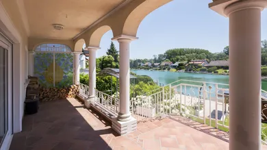 5 rooms House in Trautmannsdorf an der Leitha, Austria No. 231895