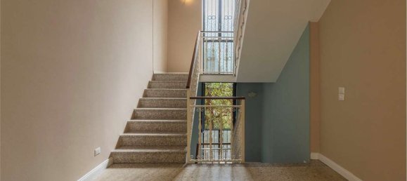 200m² Commercial property in Novara, Italy No. 215652 11