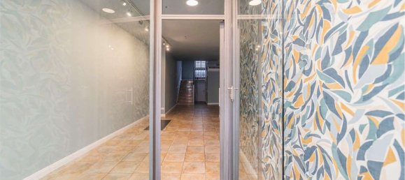 200m² Commercial property in Novara, Italy No. 215652 21