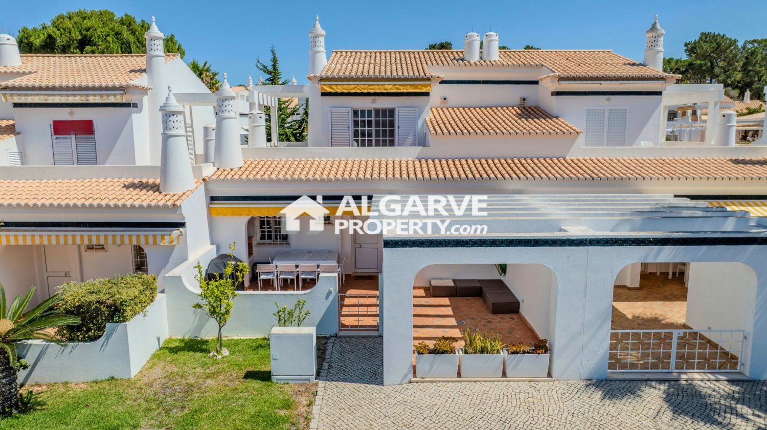 3 bedrooms Townhouse in Quarteira, Portugal No. 337249