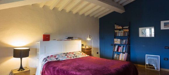 9 rooms Apartment in San Casciano in Val di Pesa, Italy No. 195601 2