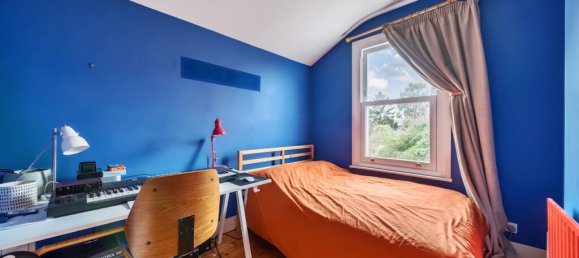 3 bedrooms House in London, United Kingdom No. 7662 9