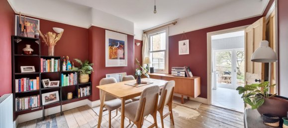 3 bedrooms House in London, United Kingdom No. 7662 3