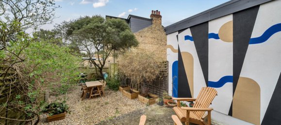 3 bedrooms House in London, United Kingdom No. 7662 16