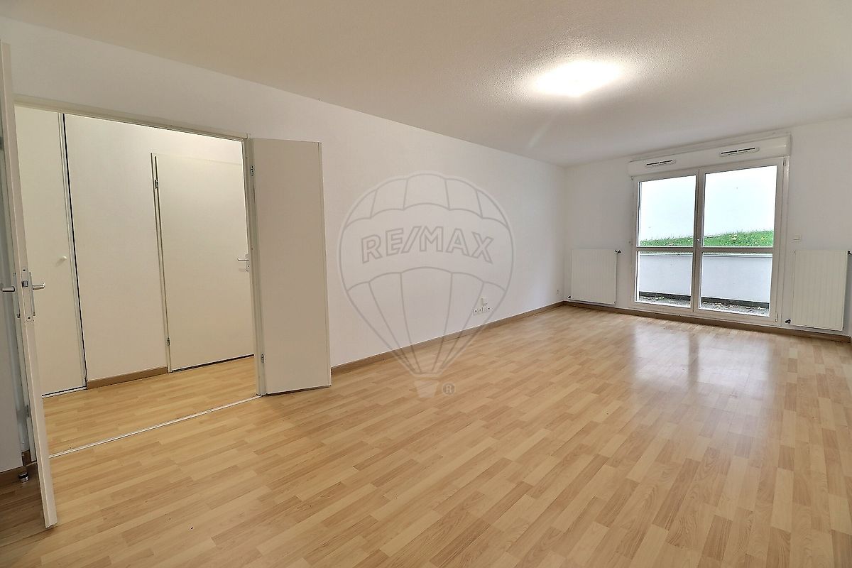 4 chambres Appartement à Nancy, France No. 156515