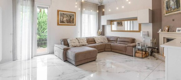 4 rooms Apartment in Verona, Italy No. 36042 4