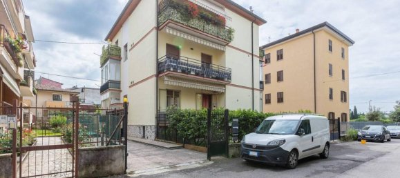 4 rooms Apartment in Verona, Italy No. 36042 21