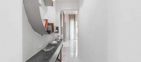 4 rooms Apartment in Verona, Italy No. 36042 10