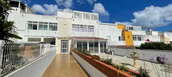 5 bedrooms Apartment in Lagoa, Portugal No. 90557 2