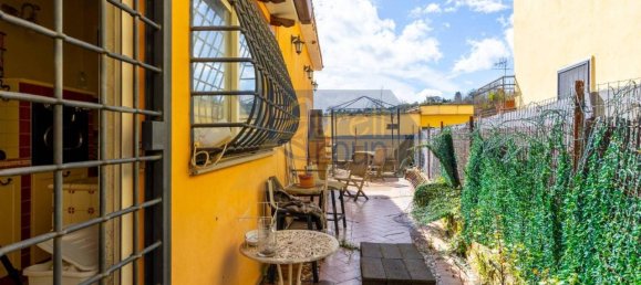 Квартира с 4 комнатами в Рим, Италия № 40471 23