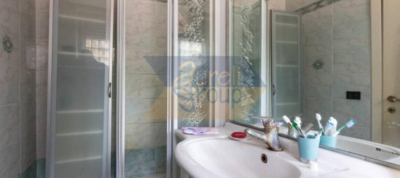 Квартира с 4 комнатами в Рим, Италия № 40471 75