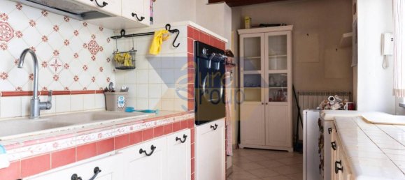 Квартира с 4 комнатами в Рим, Италия № 40471 35