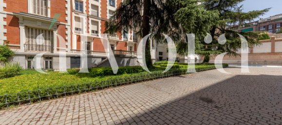 3 bedrooms Apartment in Madrid, Spain No. 85321 5