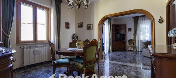 Villa de 6 divisões em Catanzaro, Italy N.º 224103 15