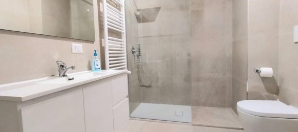 3 rooms Apartment in Rome, Italy No. 44737 19