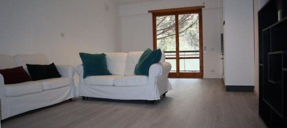 3 rooms Apartment in Rome, Italy No. 44737 7