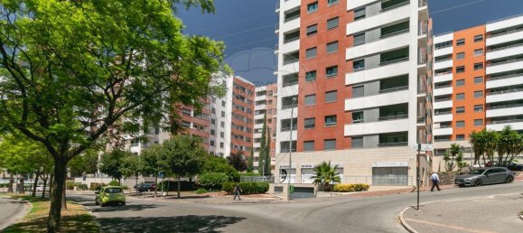 129m² Commercial property in Odivelas, Portugal No. 235647 19