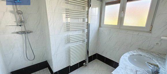 Casa de 3 dormitorios en Ostwald, France No. 155491 4