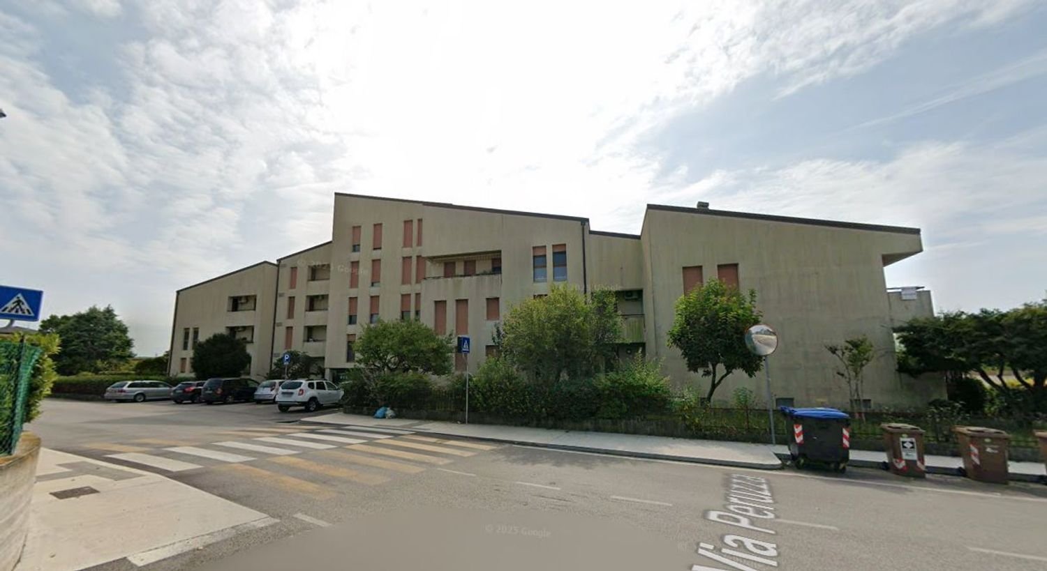 5 bedrooms Apartment in Pordenone, Italy No. 334839