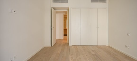 3 bedrooms Apartment in Porto, Portugal No. 94943 13