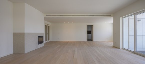 3 bedrooms Apartment in Porto, Portugal No. 94943 5