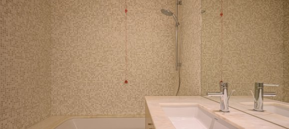 3 bedrooms Apartment in Porto, Portugal No. 94943 19