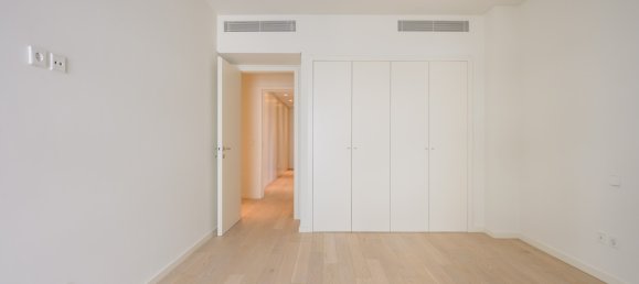 3 bedrooms Apartment in Porto, Portugal No. 94943 12