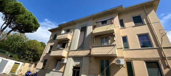 2 bedrooms Apartment in Florence, Italy No. 317268 13