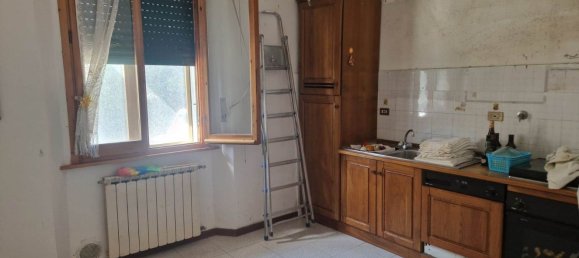 2 bedrooms Apartment in Florence, Italy No. 317268 3