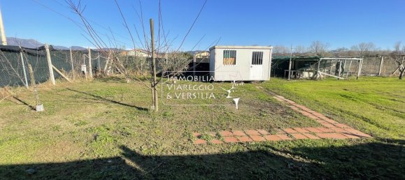 Terreno de 1 habitación en Viareggio, Italy No. 120935 2