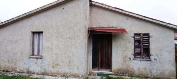 5-salle Appartement à Fossombrone, Italy No. 1825 6