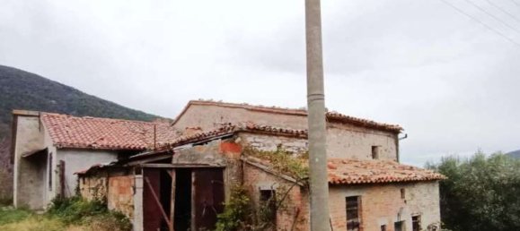 5-salle Appartement à Fossombrone, Italy No. 1825 7