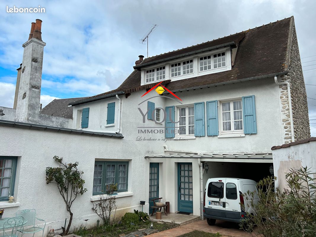 4 Schlafzimmer Haus in Henonville, France, Nr. 272079