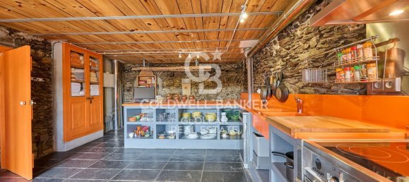 5 Schlafzimmer Haus in Girona, Spain, Nr. 105694 15