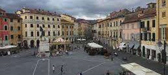 Gewerbliche Immobilie in Fosdinovo, Italy 45m², Nr. 195655 8