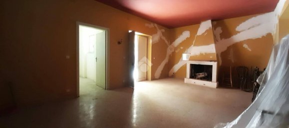 2 bedrooms Villa in Vico nel Lazio, Italy No. 184674 6