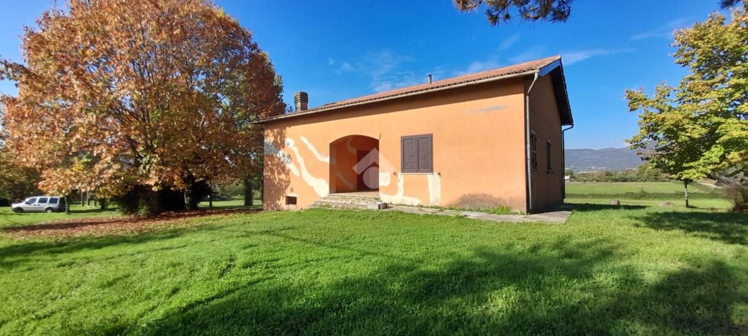 2 bedrooms Villa in Vico nel Lazio, Italy No. 184674