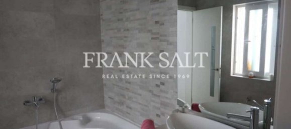 3 bedrooms Penthouse in San Gwann, Malta No. 7064 19