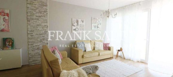 3 bedrooms Penthouse in San Gwann, Malta No. 7064 2