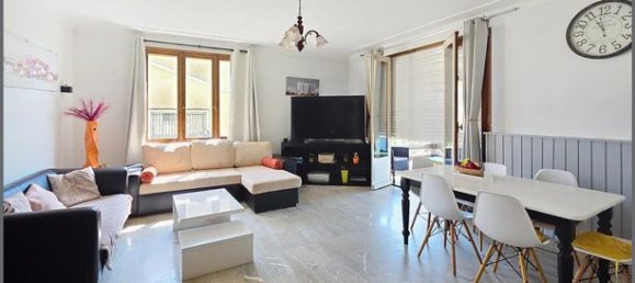 3 bedrooms House in Cholet, France No. 314042 2