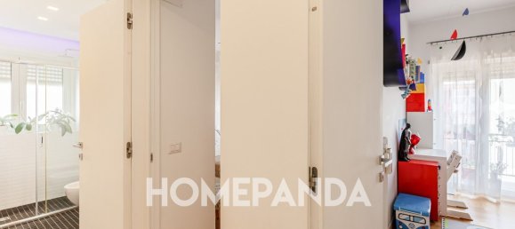 3 rooms Apartment in Rome, Italy No. 69073 17