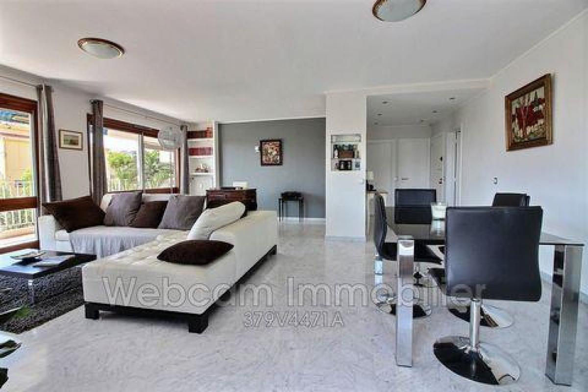 2 bedrooms Condo in Cannes, France No. 13815