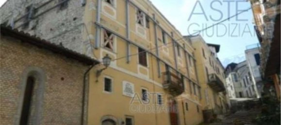 14 rooms Castles in Castelli, Italy No. 269944 9