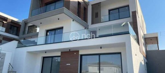 5 bedrooms Villa in Germasogeia, Cyprus No. 17036 7